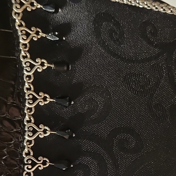 Brighton evening Crossbody Black and Silver tone hardware - Picture 9 of 9